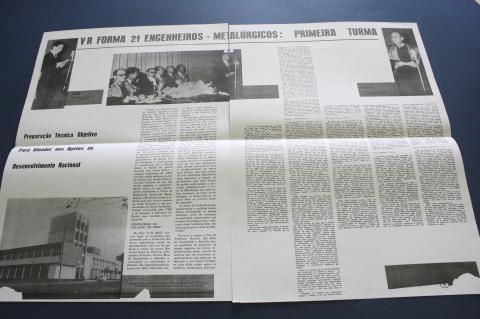 Página de jornal anunciando a primeira formatura do curso de Engenharia.