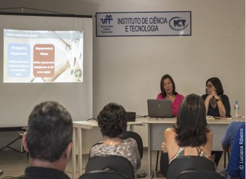 Apresentação no ICT em Rio das Ostras